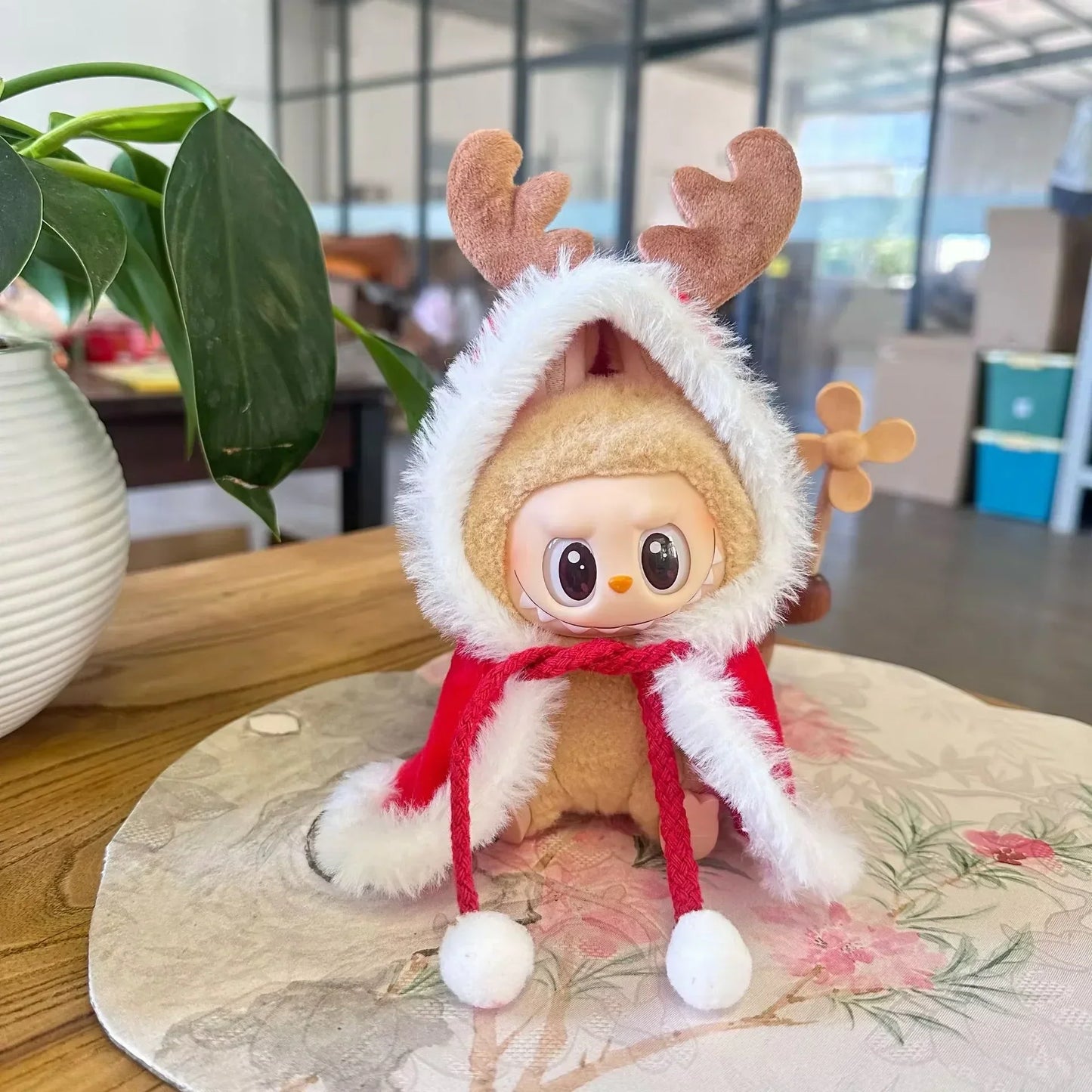 Xmas Cape Outfit (Labubu Not Included)