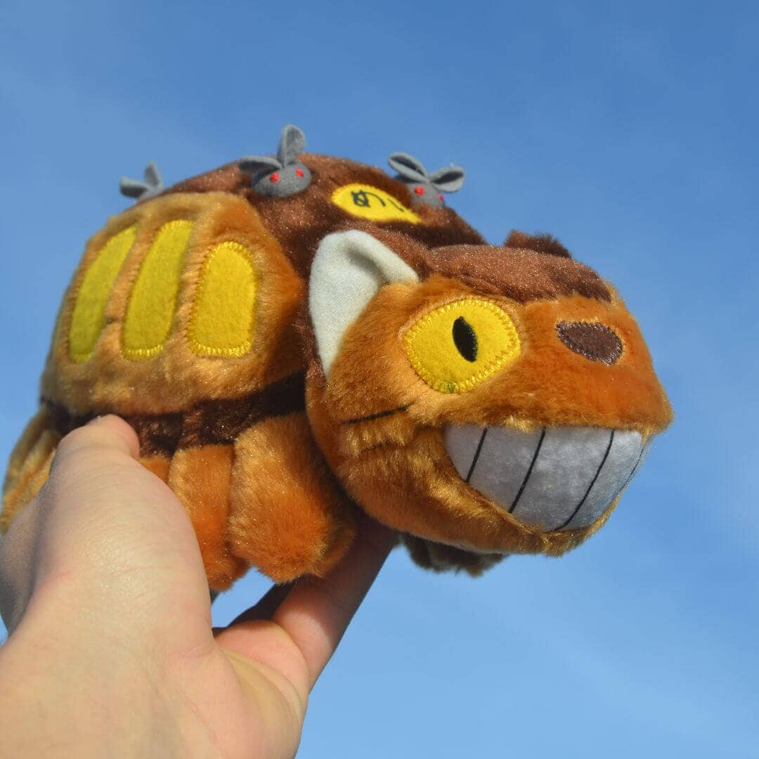 Pelúcia Neko Basu o Gato Onibus Totoro Ghibli Kawaii Ghibli Escala GatoGeek