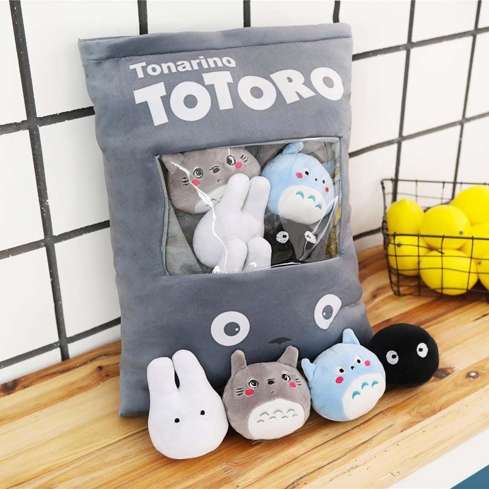 Pelúcia Pacote de Guloseimas Totoro e Amigos Ghibli Kawaii Pelúcias GatoGeek