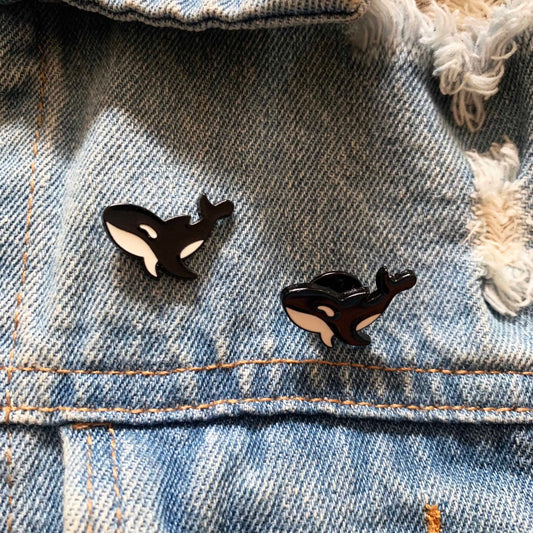 Animal Enamel Pin Custom Whale Brooch Bag Clothes Lapel Pin Badge Cartoon Jewelry Kid Friend Kawaii Side