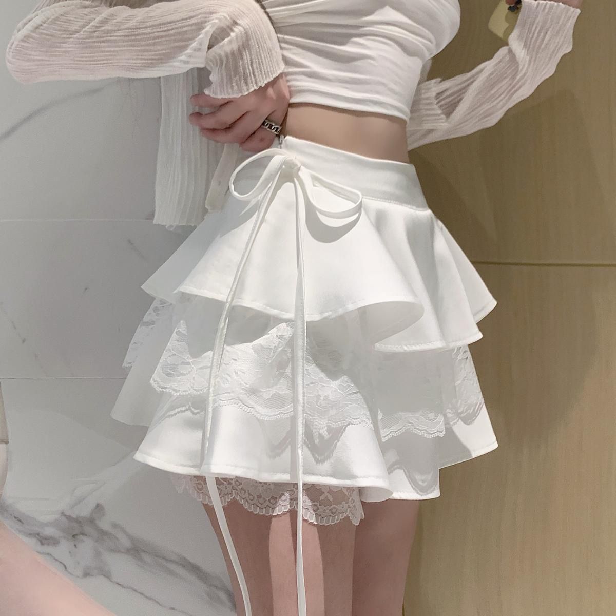 Dollette Ruffle Double Layer Mini Skirt White Kawaii Side
